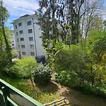 Ruhige 2-Zi-Wohnung Mit Garage