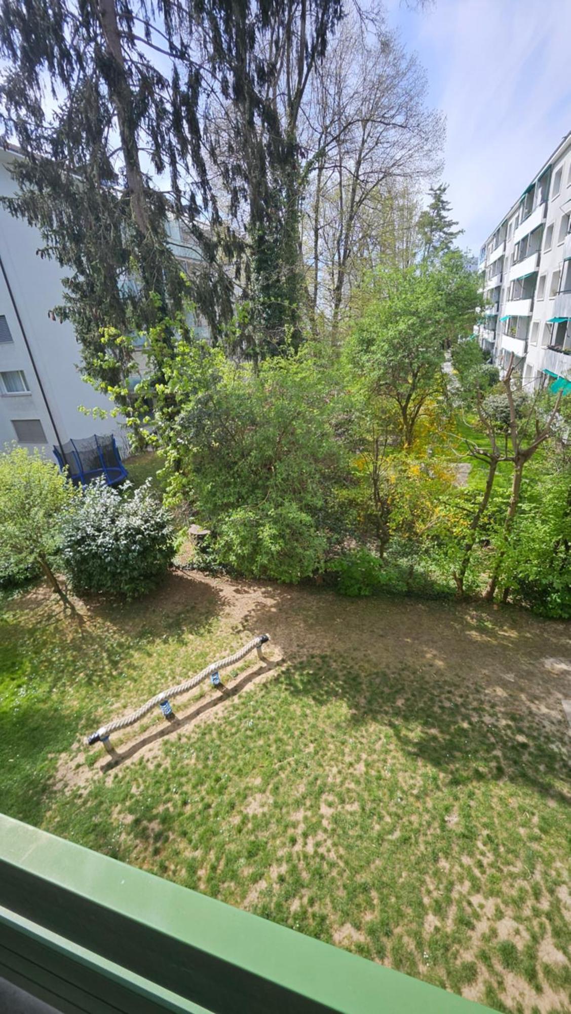 Ruhige 2-zi-wohnung Mit Garage